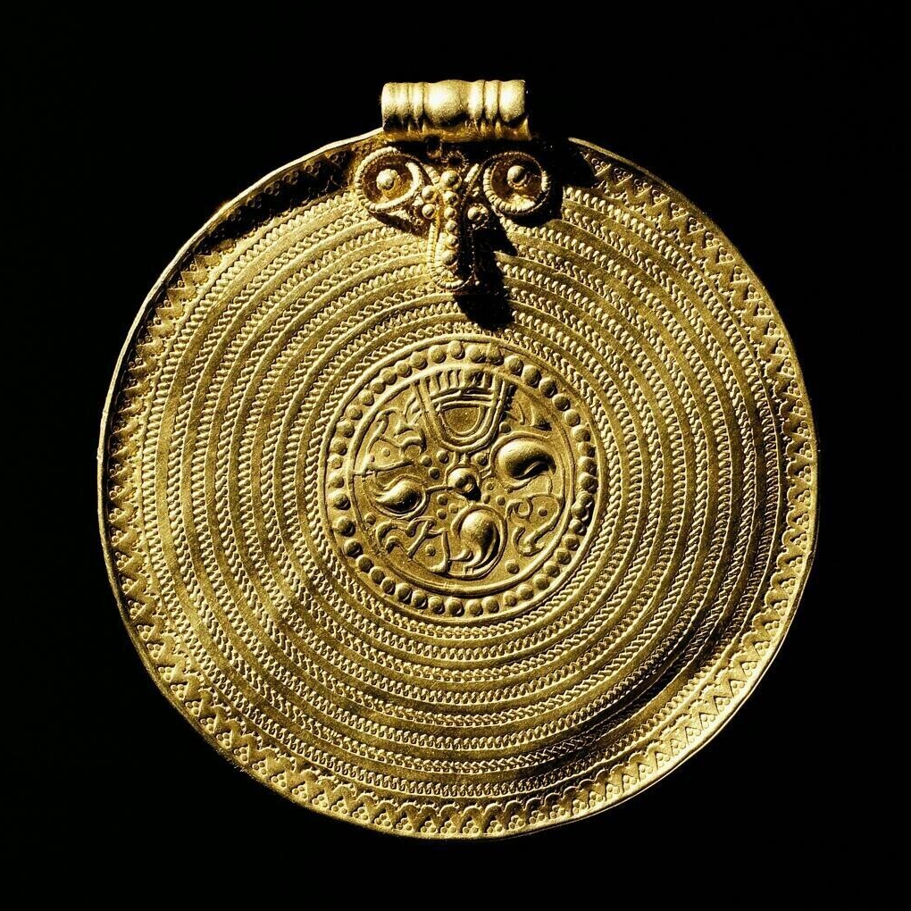 Guldbrakteat från När